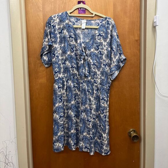 H&M v neck tie front Blue Paisley Dress - Picture 2 of 5